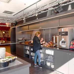  호텔 Meininger Zentrum